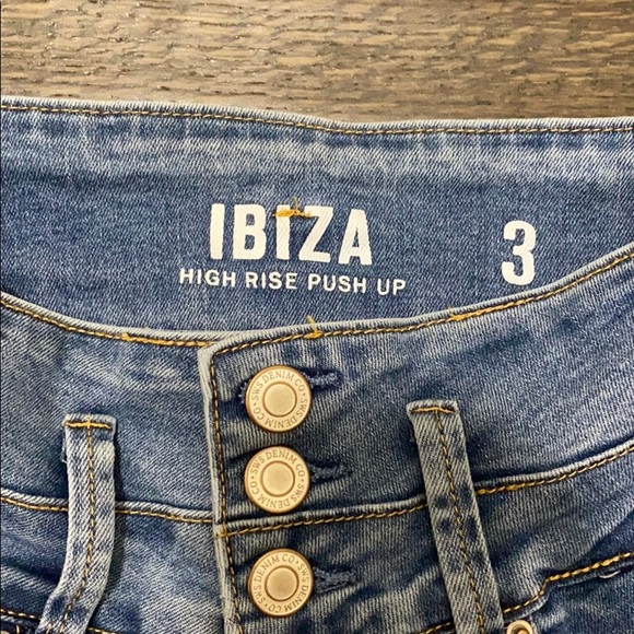 high rise jeans - Picture 3 of 3